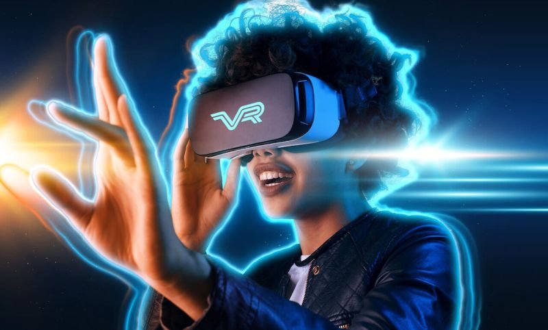VR (Virtual Reality) là gì? Định nghĩa và khái niệm cơ bản
